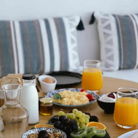 Апарт-отель Sea Whisper With Private Cycladic Patio And Heated Pool - Sea Side 4*