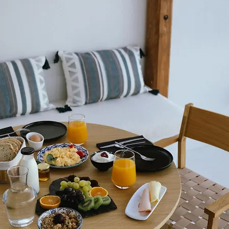 Sea Whisper With Private Cycladic Patio And Heated Pool - Sea Side Апарт-отель Периволос