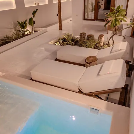 Aparthotel Sea Whisper With Private Cycladic Patio And Heated Pool - Sea Side Perivolos (Santorini)