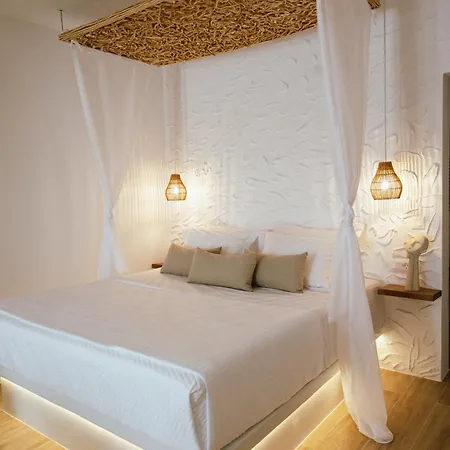 Aparthotel Sea Whisper With Private Cycladic Patio And Heated Pool - Sea Side