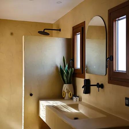 Sea Whisper With Private Cycladic Patio And Heated Pool - Sea Side